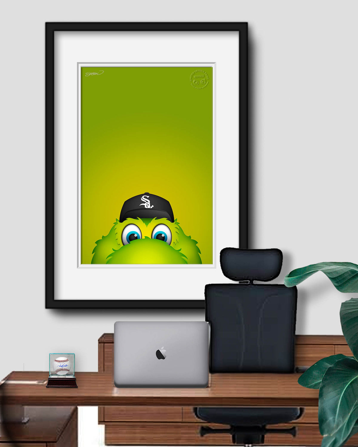 Minimalist Southpaw