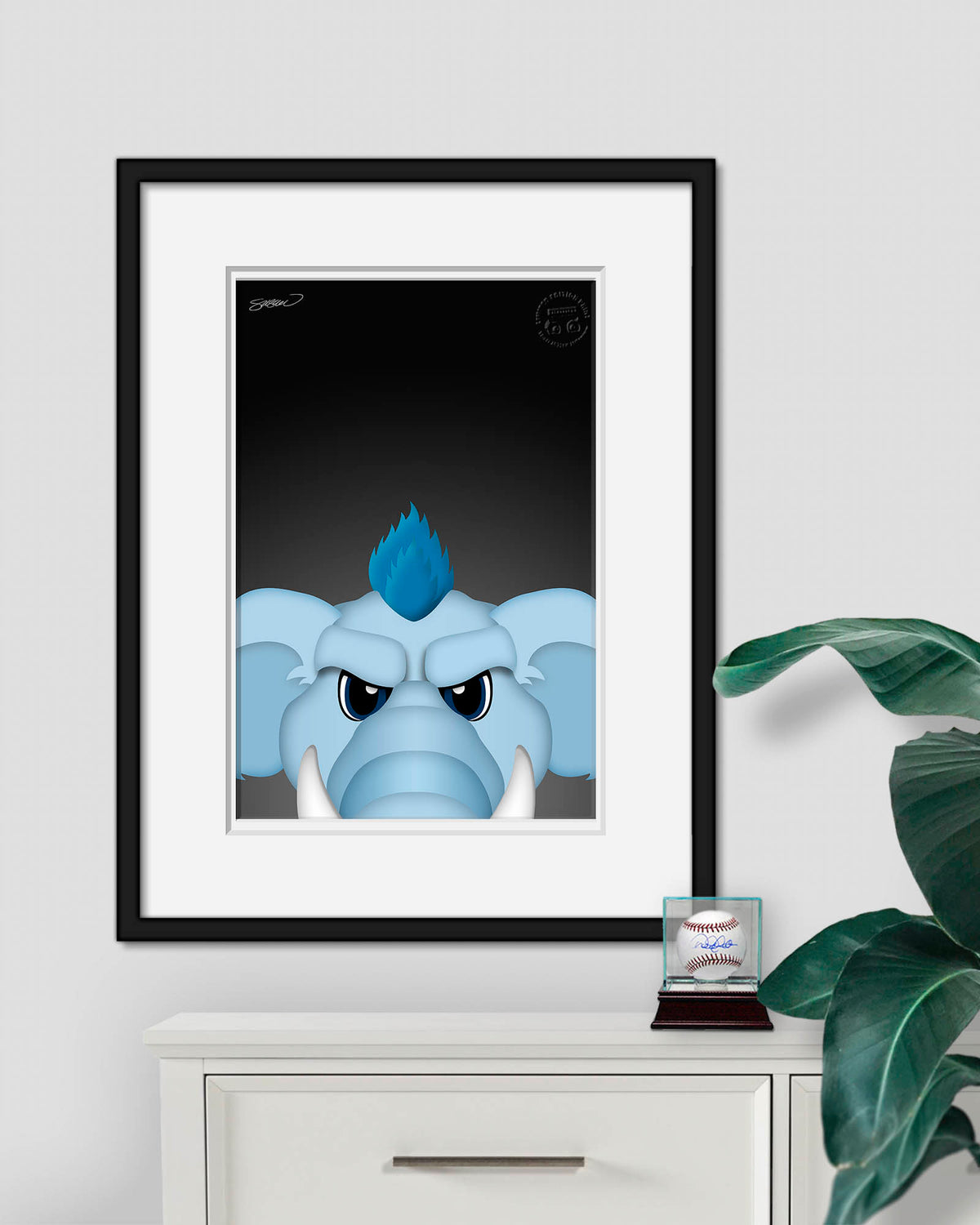 Minimalist Tusky