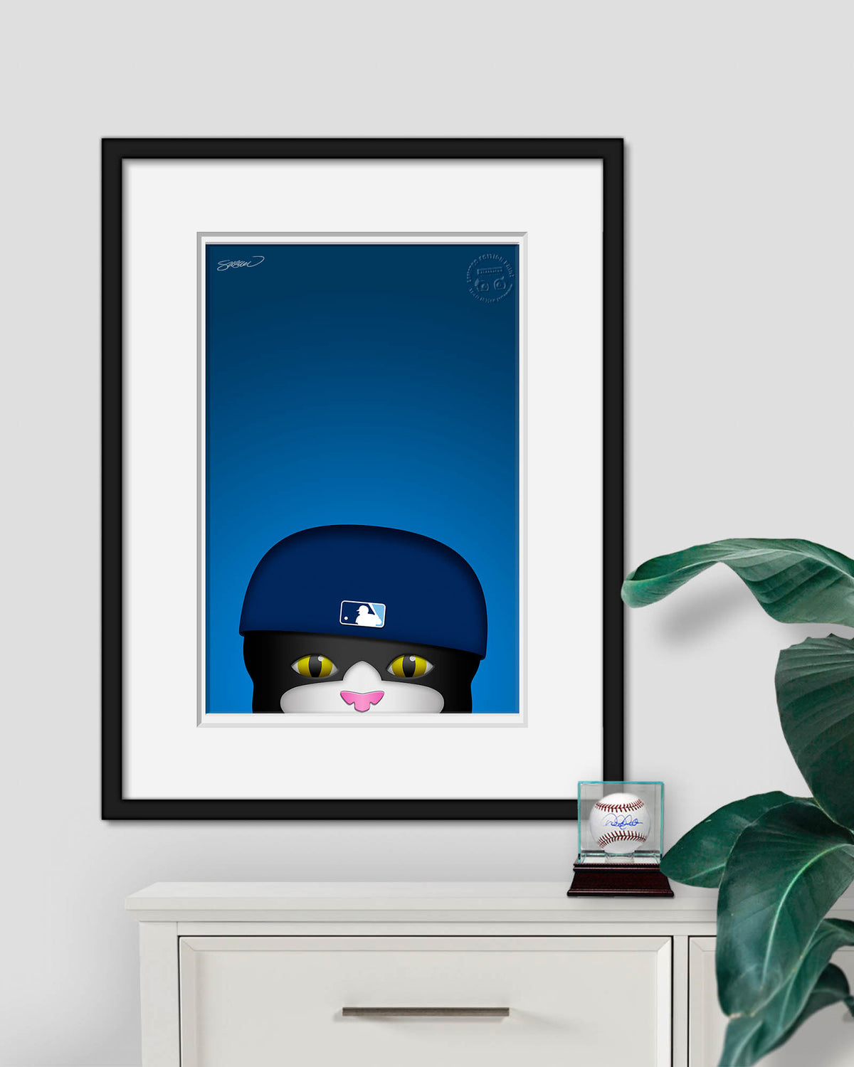Minimalist DJ Kitty