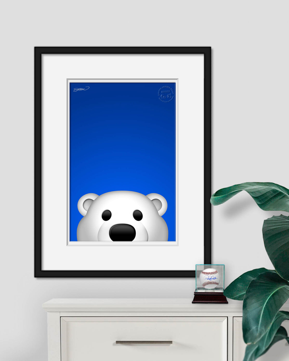 Minimalist Carlton The Bear